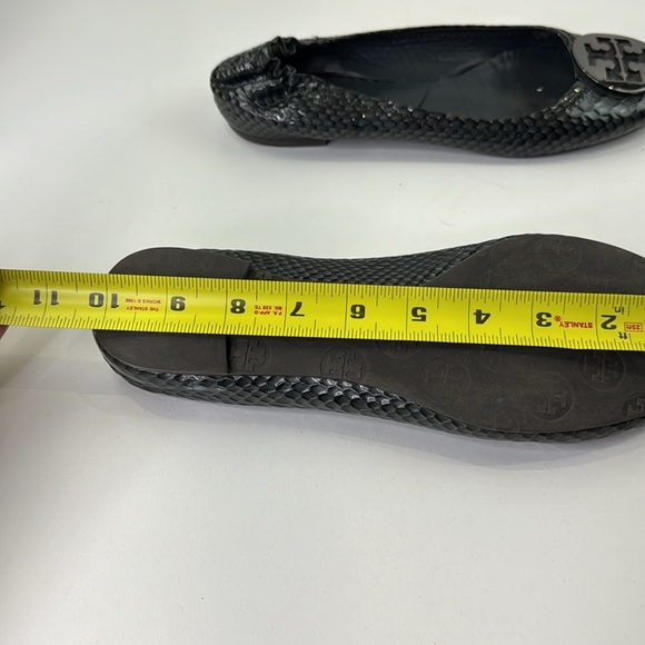 Tory Burch Reva Snake Print Gray Leather Ballet Flat - Picture 8 of 10